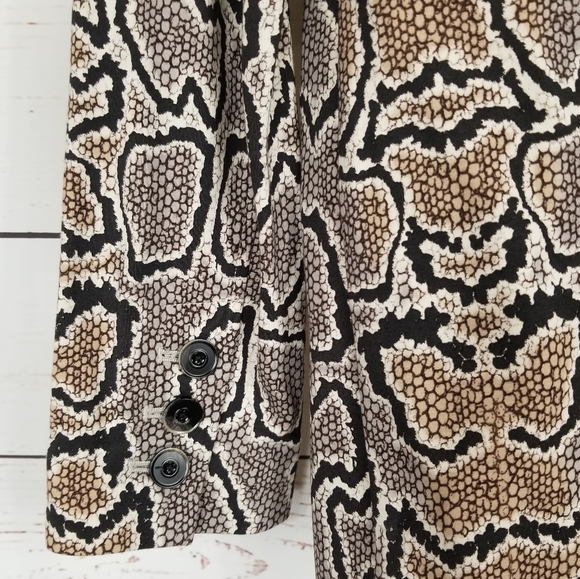 Cabi | Python Blazer Style 3733 - Picture 5 of 6